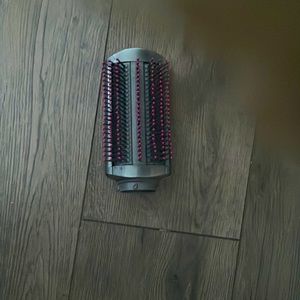 Dyson Airwrap soft bristle attachment.